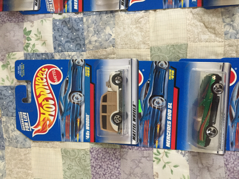 Illustration for article titled Enormous Die-Cast Collection - Box 45 - Let the Hot Wheels Roll...